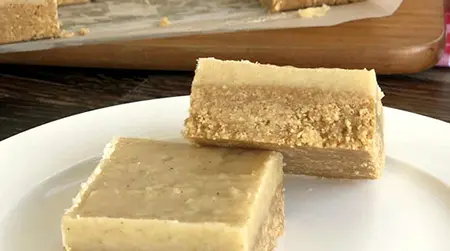 Ginger Slice: A small ginger piece improves digestion speed.