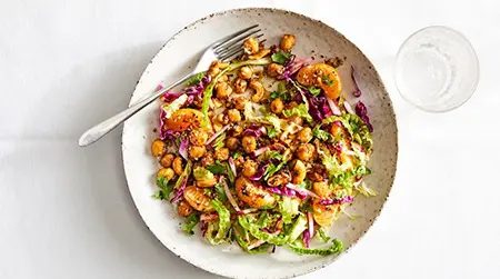 Light Meals: Eat simple home food that is easy to digest.